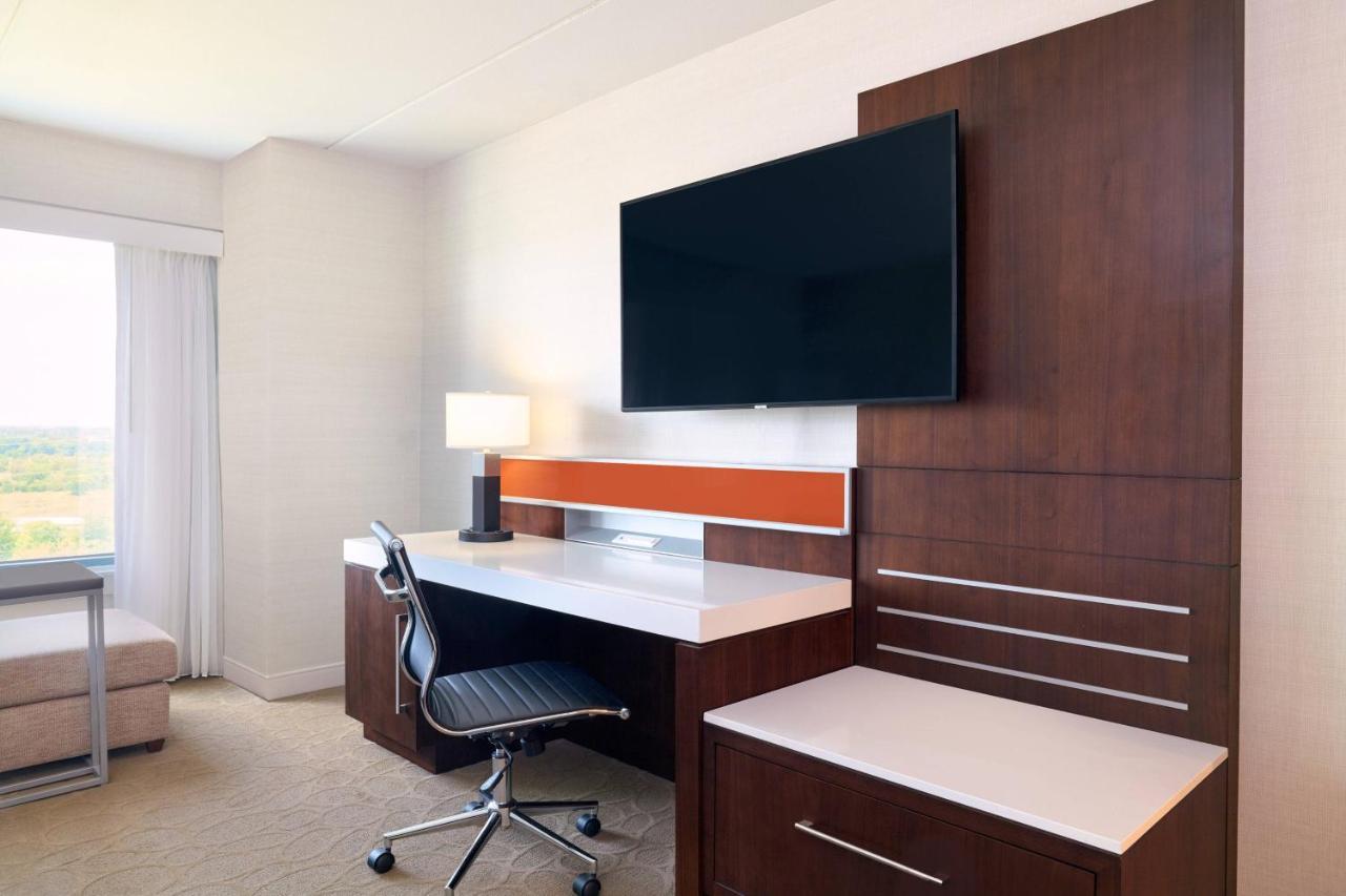 Delta Hotel Philadelphia Airport Lester Екстериор снимка