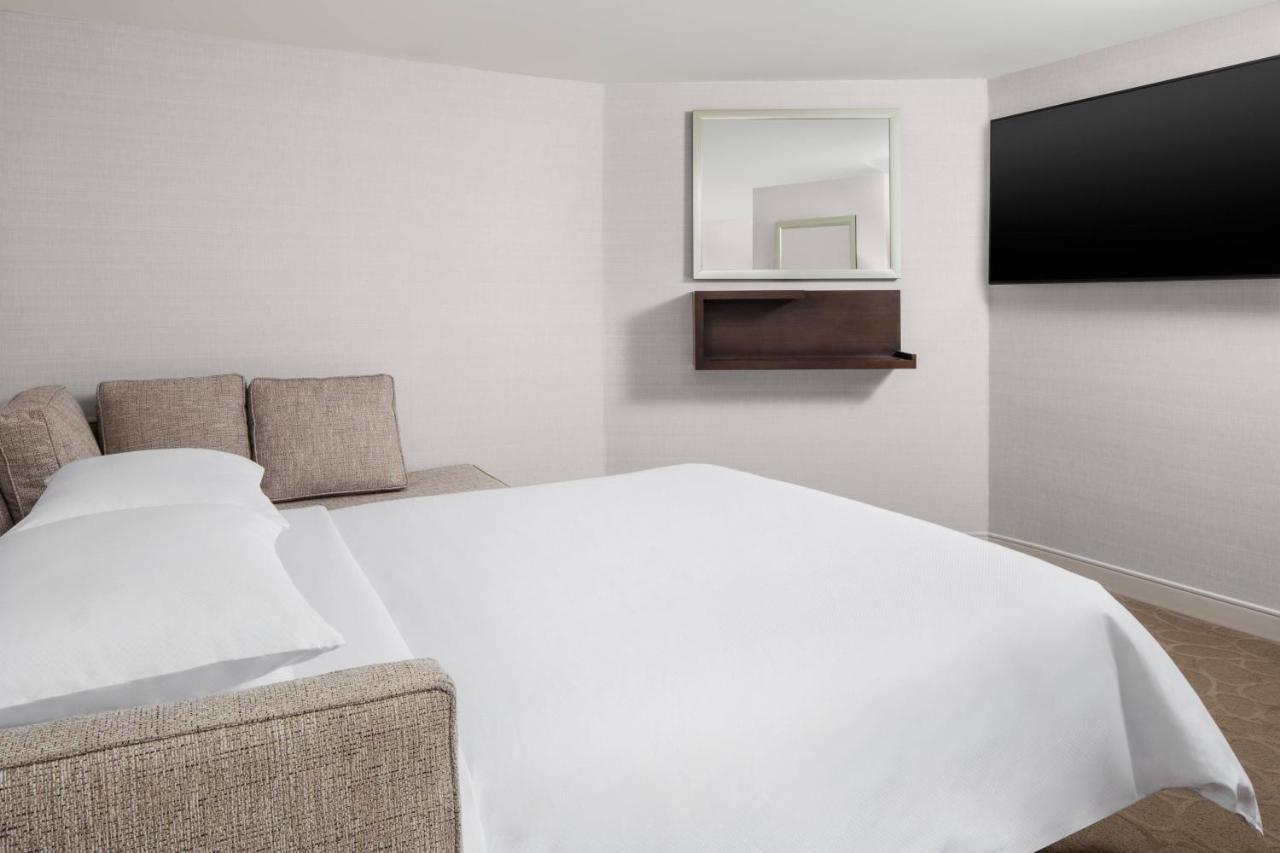 Delta Hotel Philadelphia Airport Lester Екстериор снимка